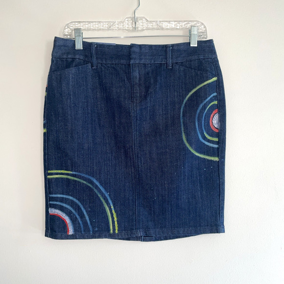 Old‎ Navy Size 6 Denim Jean Spray Paint Skirt Back Slit Trouser in Rinse - Picture 1 of 7